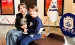 BİNİCİLİK YARIŞMALARINDA BİRİNCİLİK KUPASINI KAZANDI