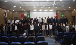 IĞDIR ÜNİVERSİTESİNDE “VETERİNER SAĞLIK ALANINDA SAHA, BİLİM VE KARİYER PERSPEKTİFLERİ” PANELİ DÜZENLENDİ