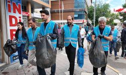 ÇÖP SADECE SOKAKTA DEĞİL, ZİHİNLERDE DE BİRİKİYOR