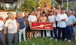 TARİHİ ÇARDAK GÜREŞLERİ’NDE BAŞPEHLİVANLIĞI FEYZULLAH AKTÜRK KAZANDI