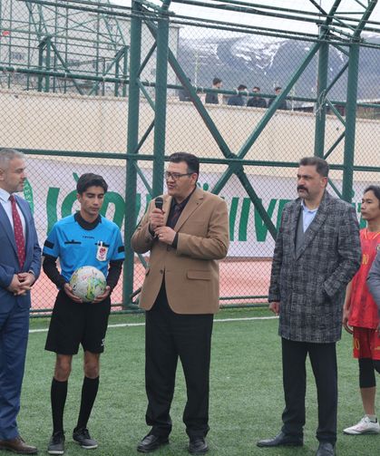 İLK DÜDÜK ÇALDI: IĞDIR ÜNİVERSİTESİNDE TURNUVA COŞKUSU!