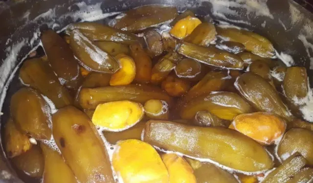 IĞDIR’DA ÜRETİLEN PATLICAN REÇELİ İLGİ GÖRÜYOR