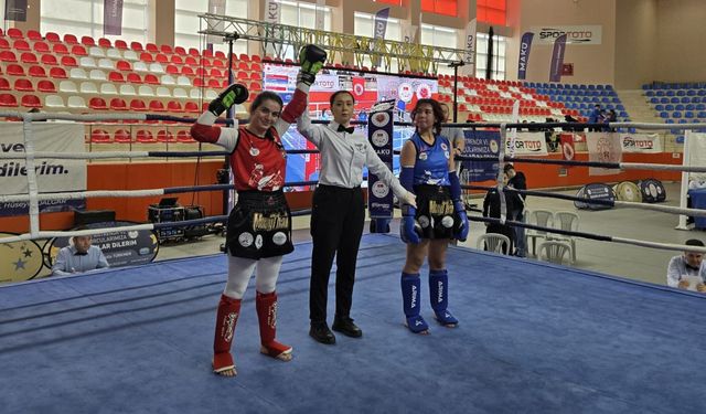 IĞDIR ÜNİVERSİTESİNDEN MUAY THAI’DE ÇİFTE MADALYA!