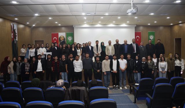 IĞDIR ÜNİVERSİTESİNDE “VETERİNER SAĞLIK ALANINDA SAHA, BİLİM VE KARİYER PERSPEKTİFLERİ” PANELİ DÜZENLENDİ