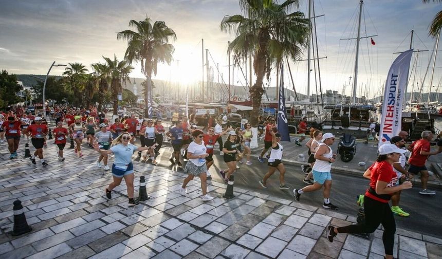 BODRUM YARI MARATONU HEYECANI 8. KEZ START ALIYOR