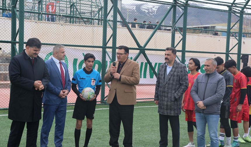 İLK DÜDÜK ÇALDI: IĞDIR ÜNİVERSİTESİNDE TURNUVA COŞKUSU!