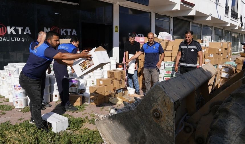Iğdır'da Son Kullanma Tarihi Geçmiş 1500 Koli Gıdaya El Konuldu