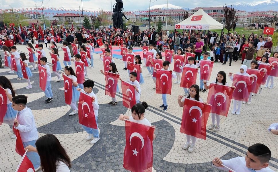IĞDIR’DA 23 NİSAN COŞKUSU