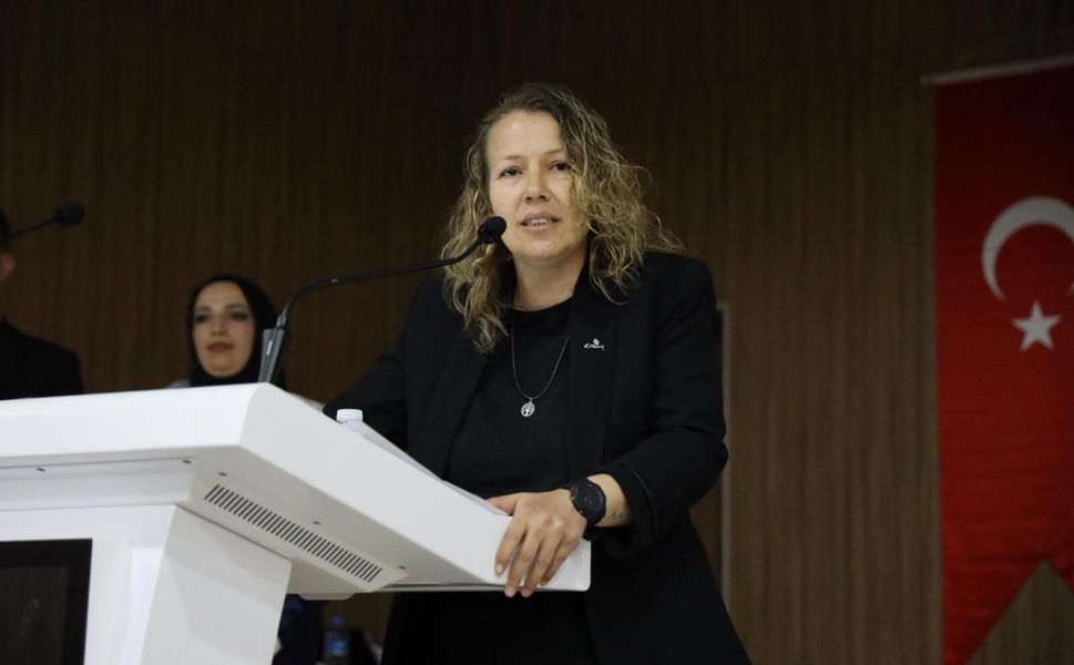 19 Mayıs Ruhuna Yakışan Mezuniyet: Genç Filologlar Geleceğe Kanat Açtı