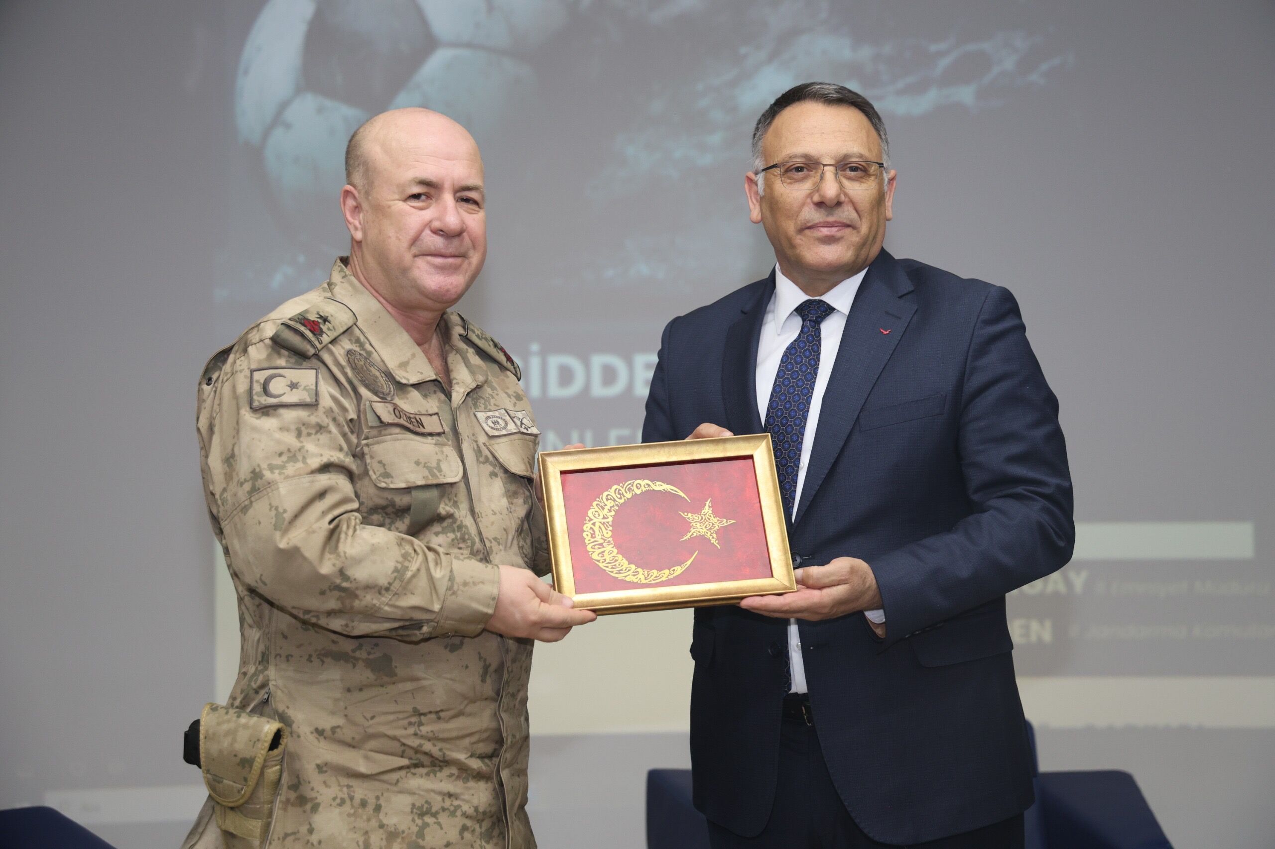 502Fbd99 D28F 4F4C A6E9 58De8835A71D