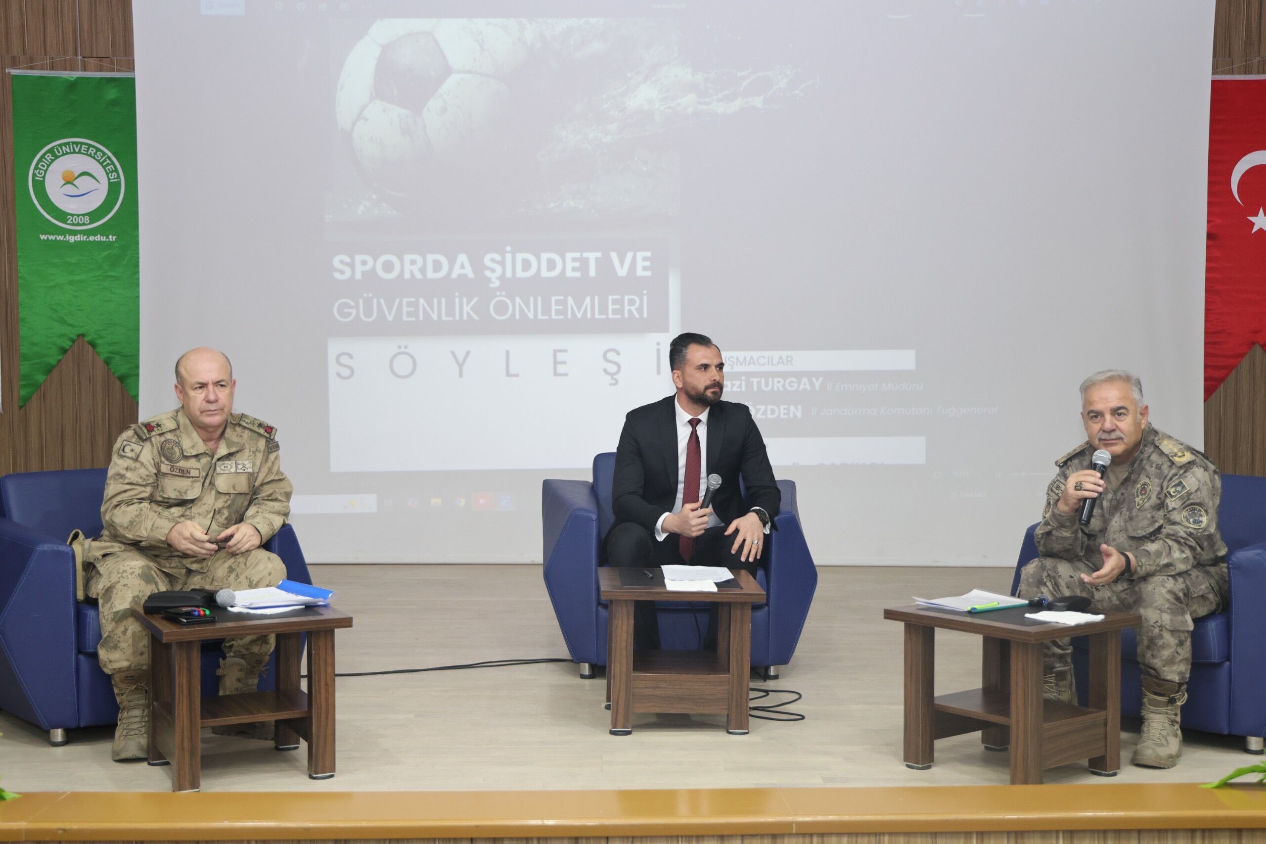 98374329 1B1B 47Cd 9065 1E90D35D37B2