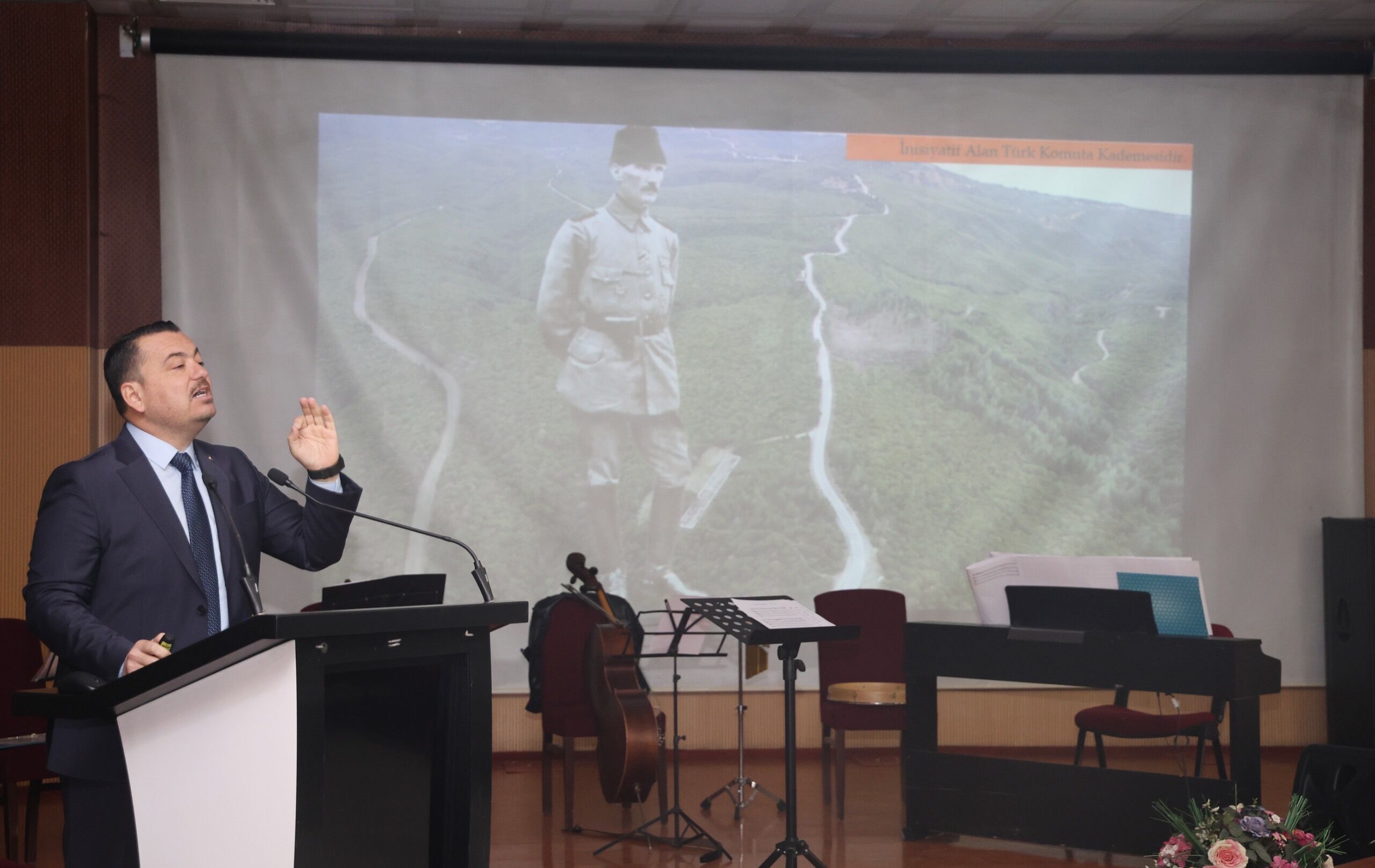 D2719695 B656 4E25 Bd89 D4044026C5F6